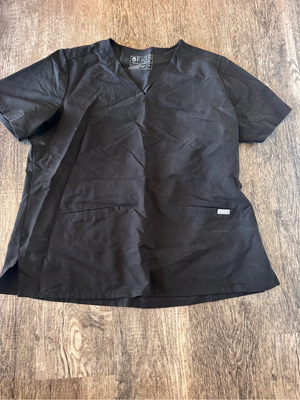 FIGS Black V-Neck Scrub Top